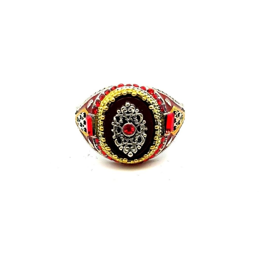 Red‎ Stones Ring